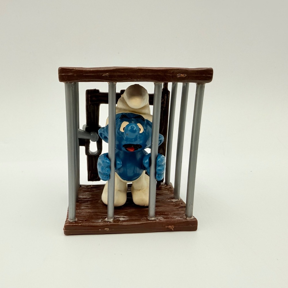 Vintage 1980 Schleich Peyo Smurf in Cage PVC Figure Toy Hong Kong 20113